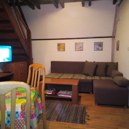 Viola I Detelina Apartament Perucac